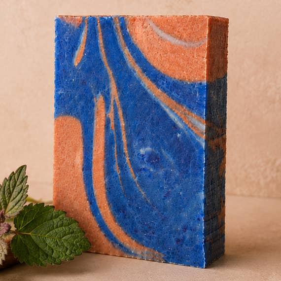 Ayurvedisk tvål med doft av apelsin, kanel och geranium